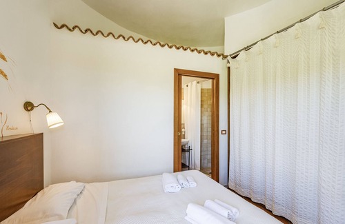 Ceraso Apartment | Granaio Biada In Fattoria Con Piscina, Ceraso, Italy