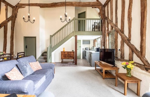 Saxmundham House | Granary Cottage at Valley Farm Barns, Snape