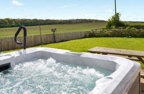 Buckton House | Granary Cottage