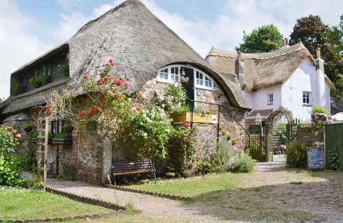 Torquay House | Granary Cottage