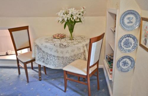 Torquay House | Granary Cottage