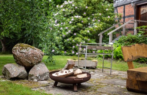 Nordburg House | Granary in the oak park, 107 m² and completely renovated
