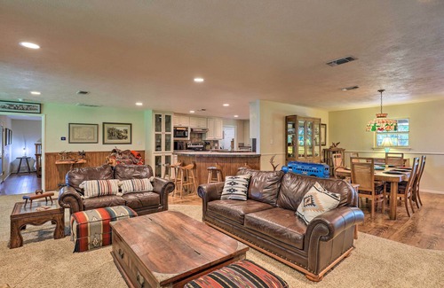 Dennis House | Granbury Lakefront Escape w/Boat Dock & Slip!