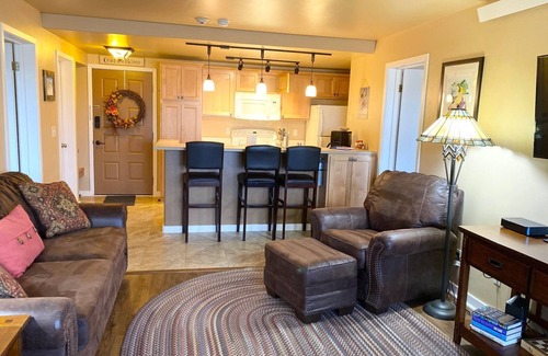 Granby Condo | Granby Slice of Paradise - Clean and Quiet