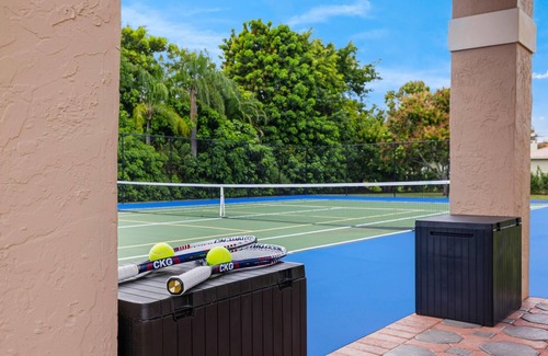 Plantation Villa | Grand 6BR Plantation Estate w/Tennis & POOL