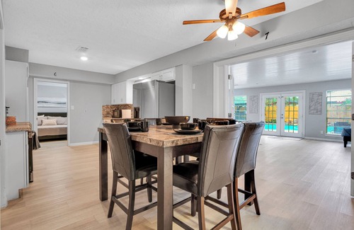 Ponderosa Forest House | Grand 7-Bedroom Villa w Pool 25 Mins Downtown SC2