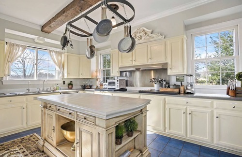 Middleburg House | Grand 9BR Provenance Manor Ideal for Weddings & Gatherings