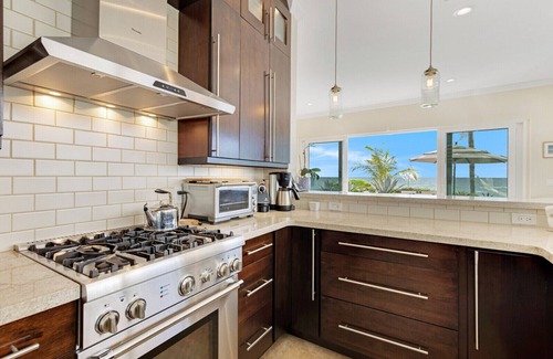 North Beach House | Grand Agave Beach House-On the sand