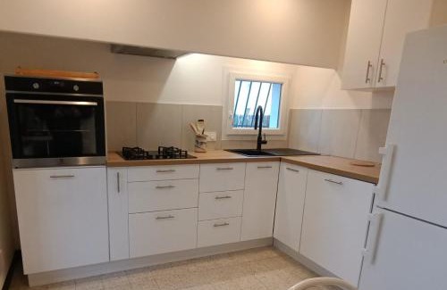 Route d'Arles Apartment | Grand appartement, 2 chambres et jardin