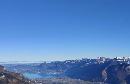 Torgon Apartment | Grand appartement atypique à la montagne avec vue unique