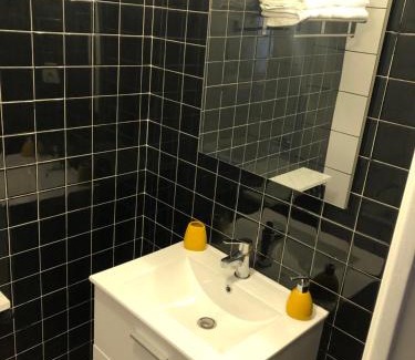 Lourdes Apartment | Grand appartement de standing "Rêve du Soir" de 170 m2 350 m de la gare