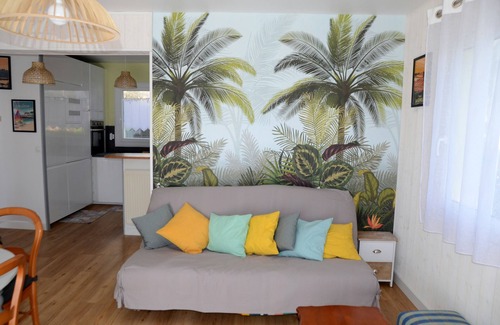 Batz-sur-Mer Apartment | Grand Appartement REZ DE Jardin, 100m Dela Plage
