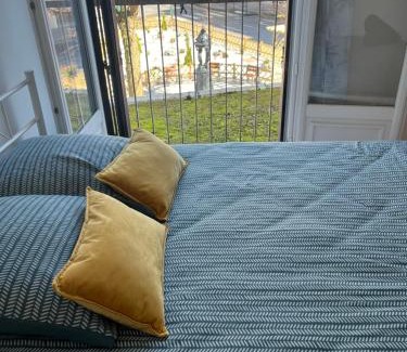Coutures Apartment | Grand Appartement le Saint Marceaux Reims centre
