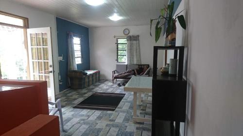 Barroui House | Grand Bay Dominica Sunrise Guesthouse