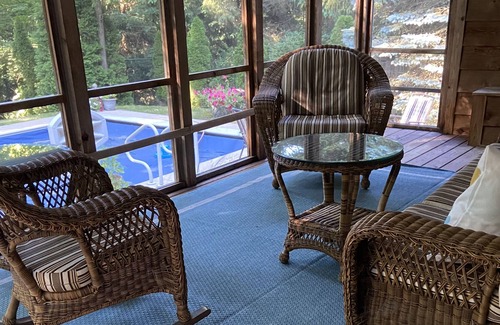 Grand Beach House | Grand Beach Getaway with Pool