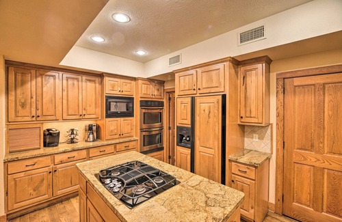 Bellville House | Grand Bellville Estate at 'Clear Creek Ranch'