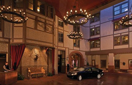 Asheville Hotel | Grand Bohemian Lodge Asheville, Autograph Collection