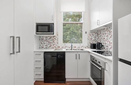 Buninyong House | Grand Buninyong Heritage -VIC Terrace Close to All