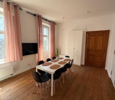 Srodmiescie Apartment | Grand Business Loft Design P-65