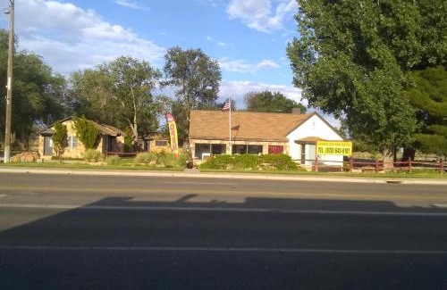Fredonia Hotel | Grand Canyon Cabins
