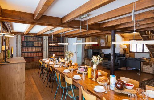 Serraval House | Grand chalet convivial avec sa piscine intérieure