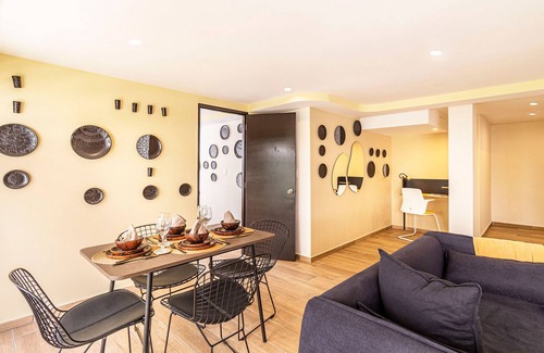 Colonia Cuauhtemoc Apartment | Grand Chapultepec by Kukun