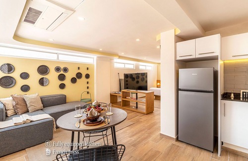 Colonia Cuauhtemoc Apartment | Grand Chapultepec by Kukun