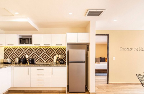 Colonia Cuauhtemoc Apartment | Grand Chapultepec by Kukun