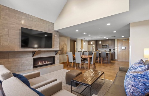 Boulder Ridge Condo | Grand Colorado on Peak 8 1Bedroom - Ski in/out