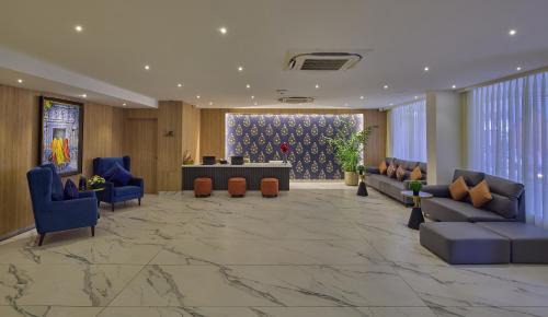 Nagavara Hotel | Grand Continent Hebbal A Sarovar Portico Affiliate Hotel