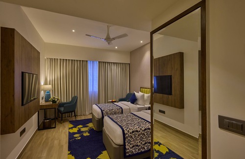 Vyalikaval HBCS Layout Hotel | Grand Continent Hebbal a Sarovar Portico Affiliate Hotel