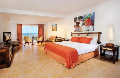 El Farallon del Chiru Resort | Grand Decameron Panama, A Trademark All Inclusive Resort