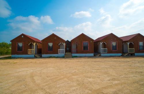 Tilden Cabin | Grand Eagle Ford Lodge & RV Park