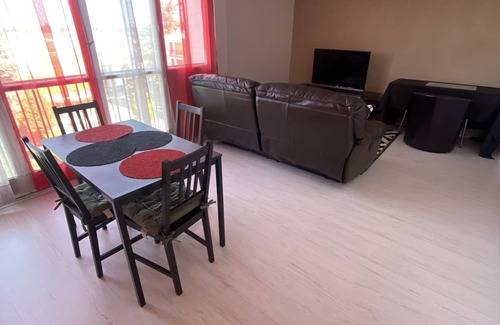 La Chapelle-Saint-Mesmin Apartment | Grand Appartement Sortie Orléans Centre