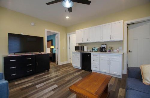 Grand Haven Apartment | Grand Harbor Apartments 209 Clinton Unit 1