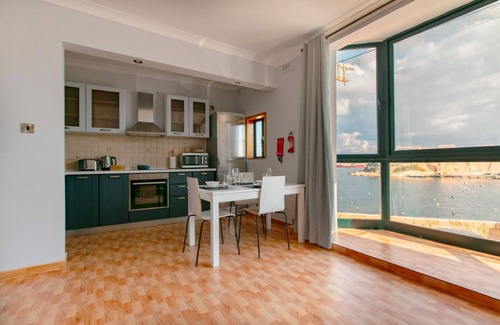 Birgu Apartment | Grand Harbour View
