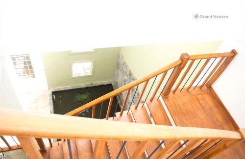 Yatinuwara Bed & Breakfast | Grand Haven Luxury Villa