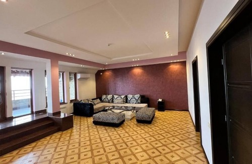 Nork-Marash Hotel | Grand Hills Hotel