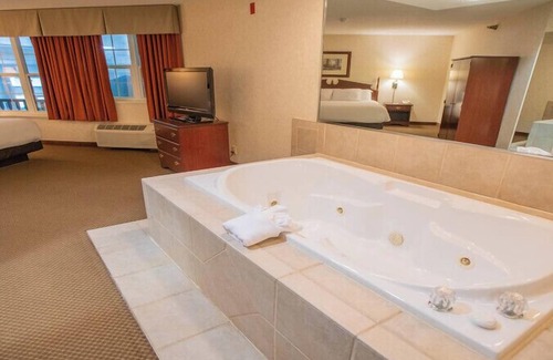 Hinckley Hotel | Grand Hinckley Inn