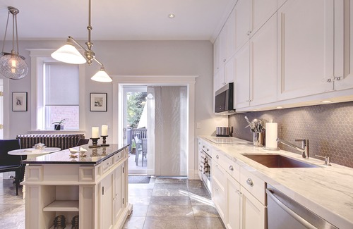 Palmerston House | Grand Home on Palmerston Blvd. near Little Italy