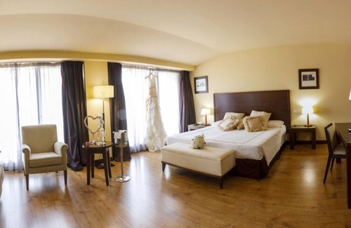 Barbastro Hotel | Grand Hotel Ciudad De Barbastro