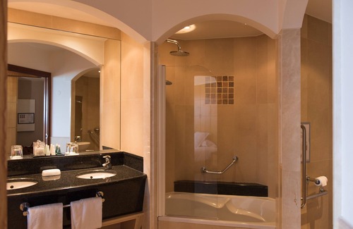 La Cote Radieuse Hotel | Grand Hotel les Flamants Roses