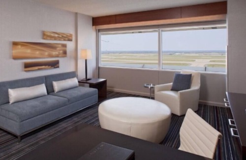 Dallas Hotel | Grand Hyatt DFW - Connected to the airport