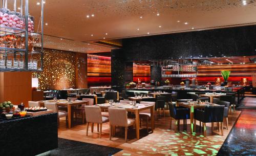 Santacruz Hotel | Grand Hyatt Mumbai Hotel and Residences