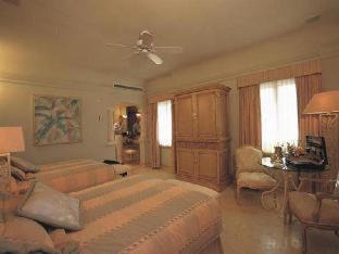 Isla Navidad Hotel | Grand Isla Navidad Golf & Spa Resort with Marina