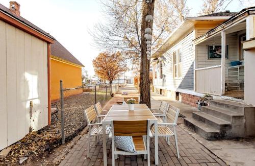 Grand Junction House | Grand Junction Bike Hotel & Hot Tub