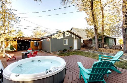 Grand Junction House | Grand Junction Bike Hotel & Hot Tub