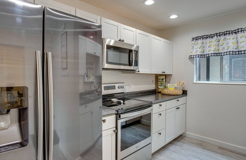 Grand Junction Condo | Grand Junction Vacation Rental: Indoor Pool Access