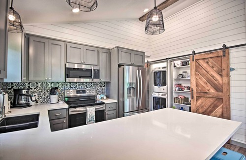 Eucha Cottage | Grand Lake Cottage w/Hot Tub in Eucha