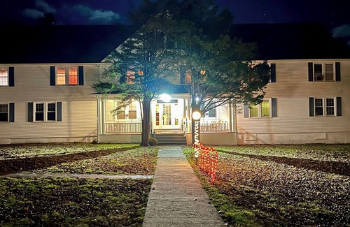 Lebanon Hotel | Grand Lake Hotel